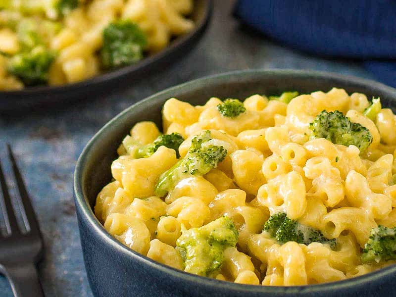 One Pot Broccoli Mac and Cheese Recipe Whisk