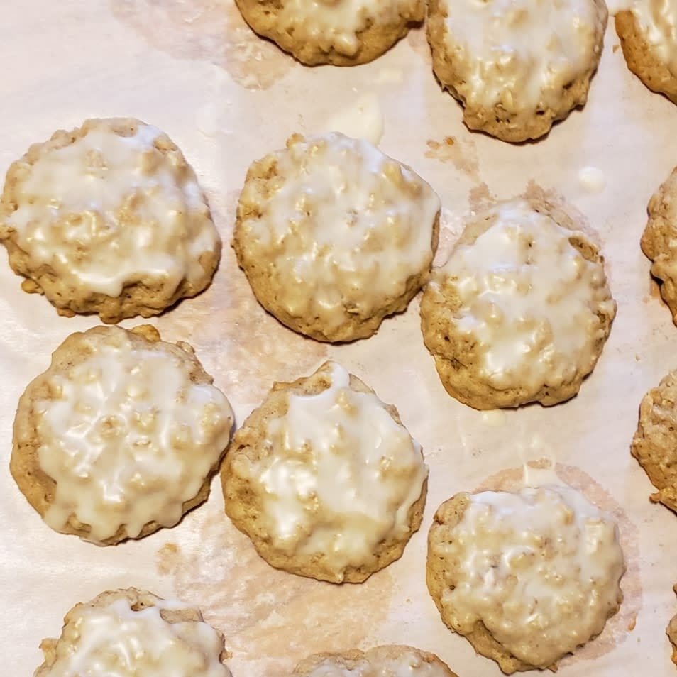 Iced oatmeal cookies Crumbl copycat Recipe Samsung Food
