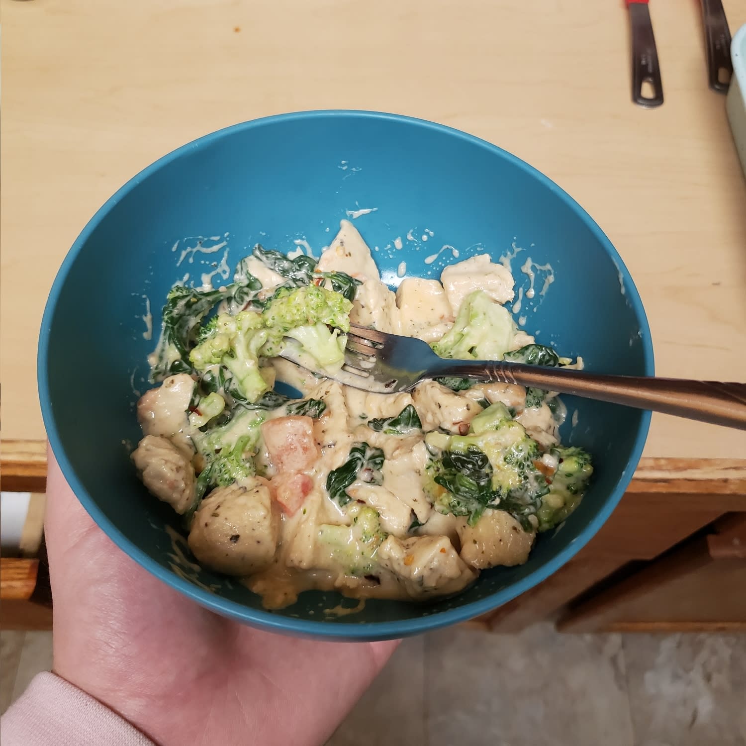 15 Minute Keto Garlic Chicken With Broccoli And Spinach Recipe - Whisk