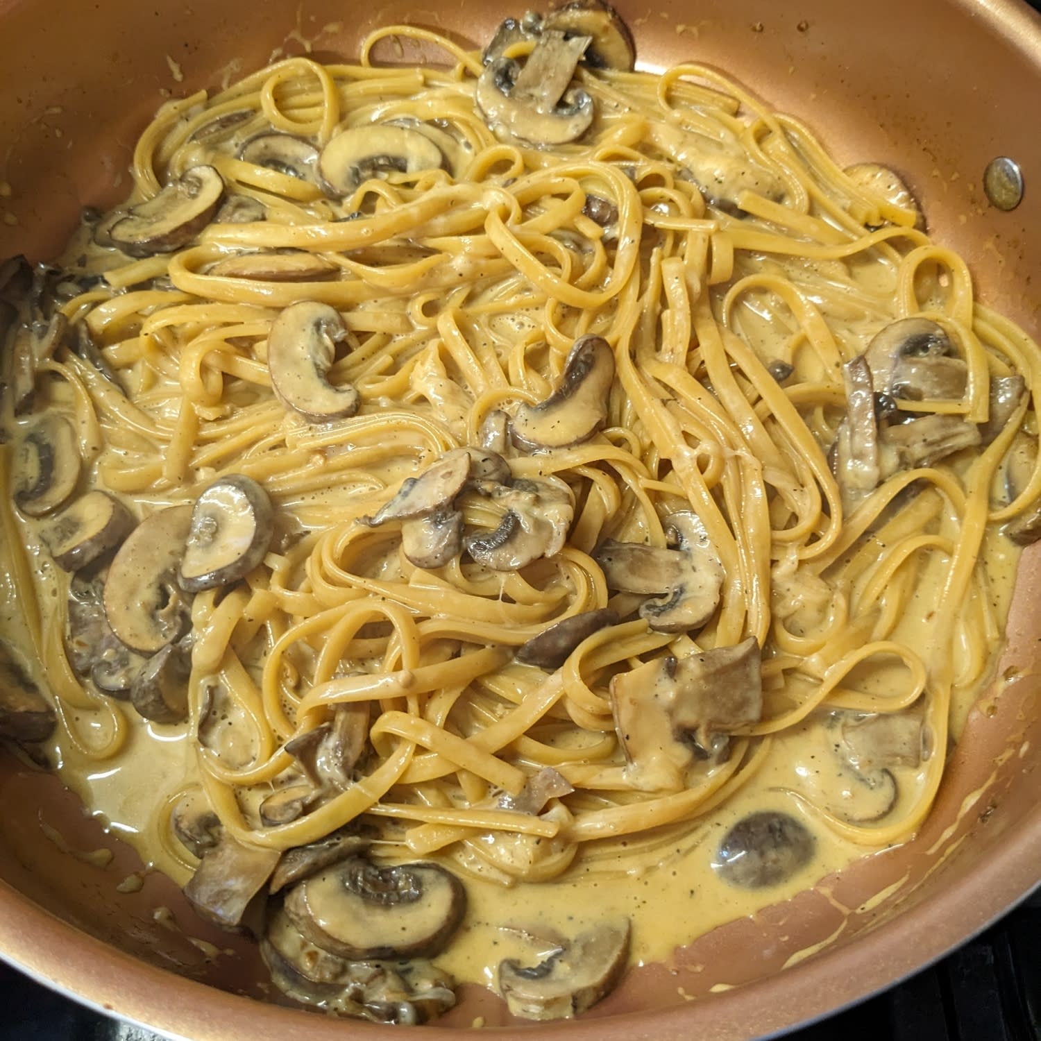 One Pot Creamy Mushroom Pasta Recipe - Whisk