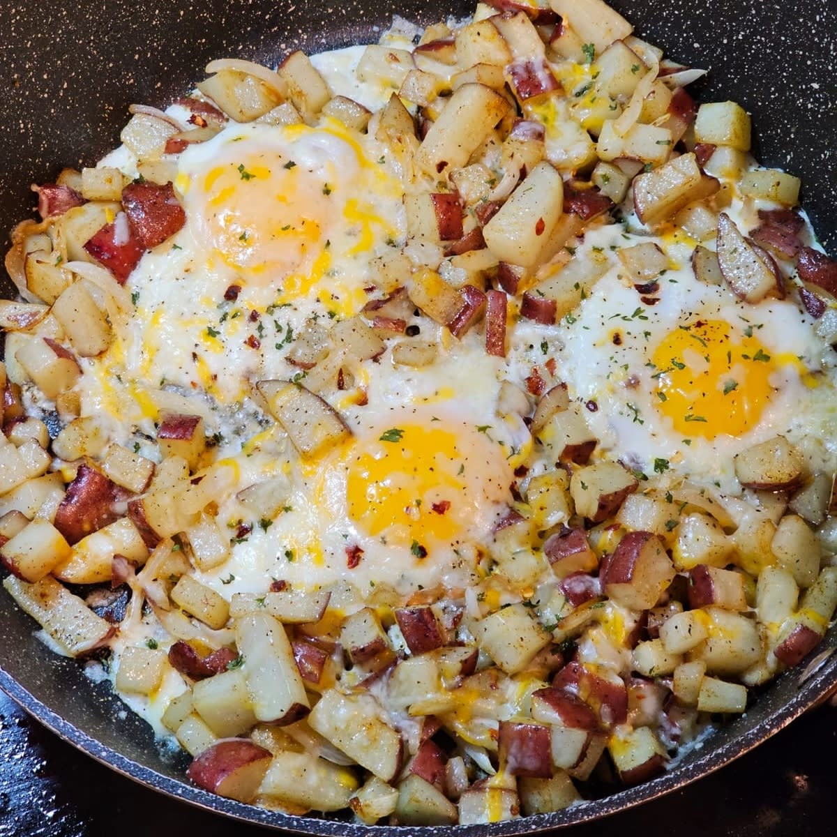 Potato Breakfast Skillet | Student Breakfast Series Recipe - Samsung Food